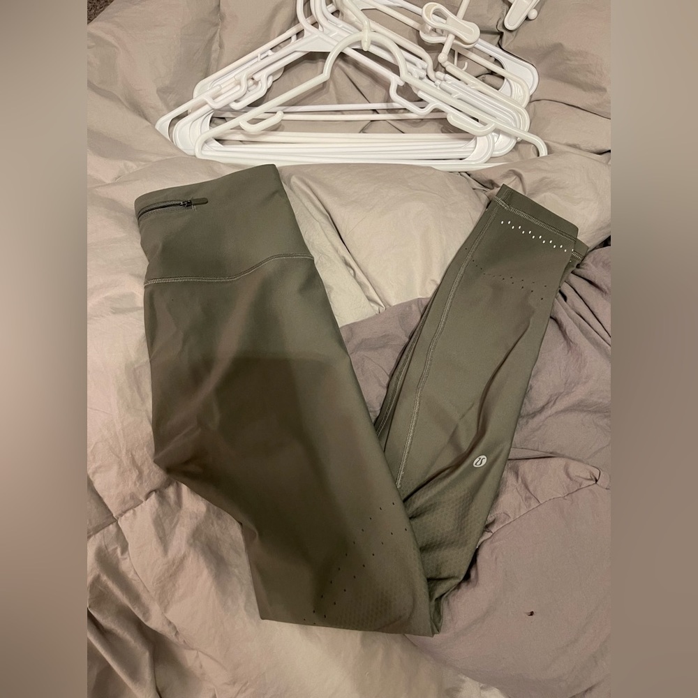 brand new! lululemon leggings